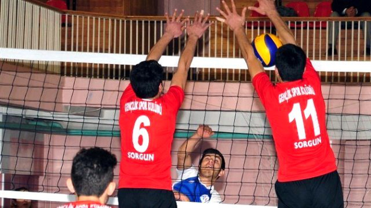 Voleybol Erkeklerde Turu Sorgun Gençlikspor Attı