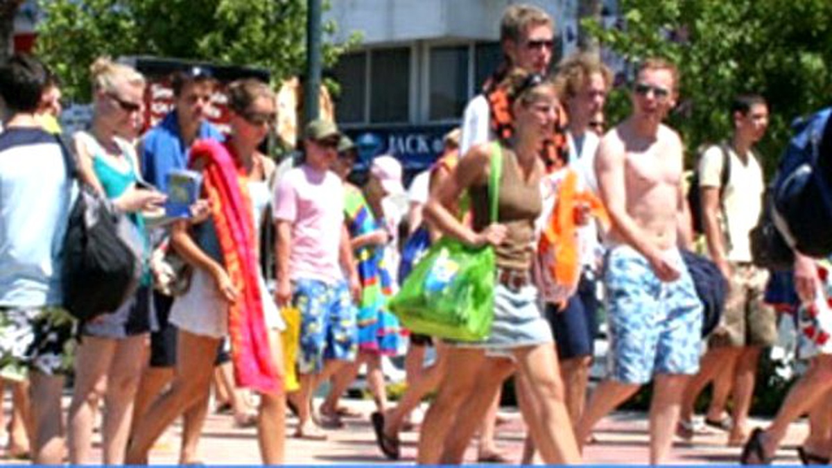 Türkiye\'ye Gelen Yabancı Turistler 2014\'te 36 Milyonu Geçti