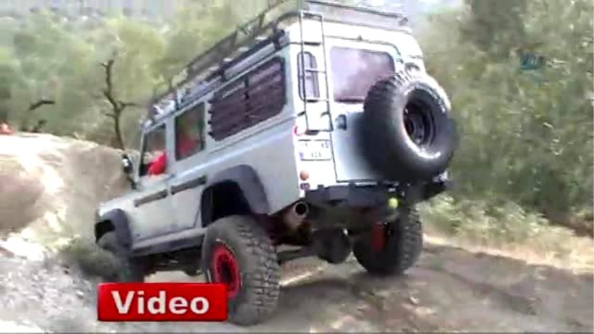 Zeytin Tarlasını Off Road Parkuruna Çevirdi