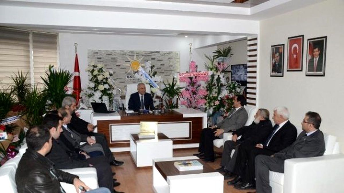 AK Parti\'li Aday Adayı Taşkın: "Yeni Anayasa, Vazgeçilmez Hedeftir"