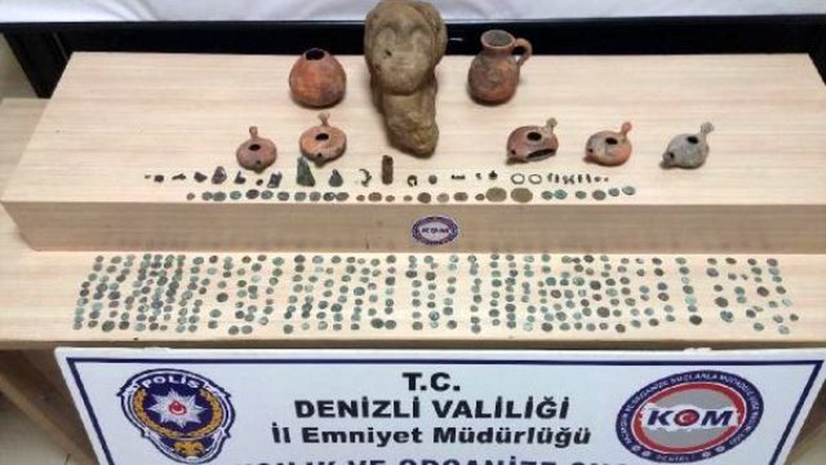Roma Dönemi\'ne Ait Tarihi Eserler Ele Geçirildi