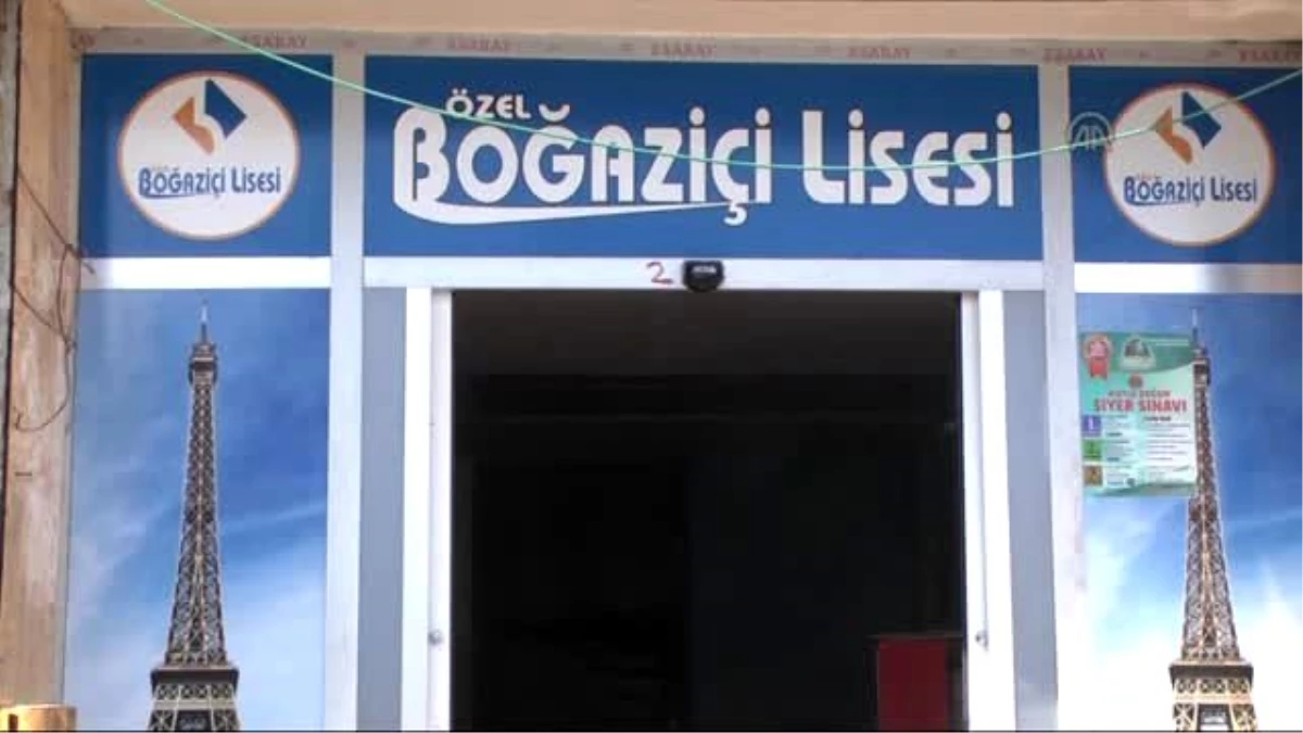 Dershaneden Okula Dönüşen Lisede Karne Heyecanı