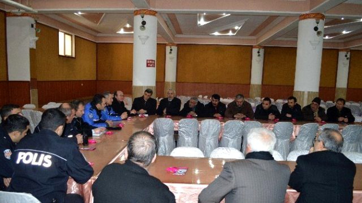 Erzincan Emniyetinden Kızılay Mahallesi ile Saht Toplantısı
