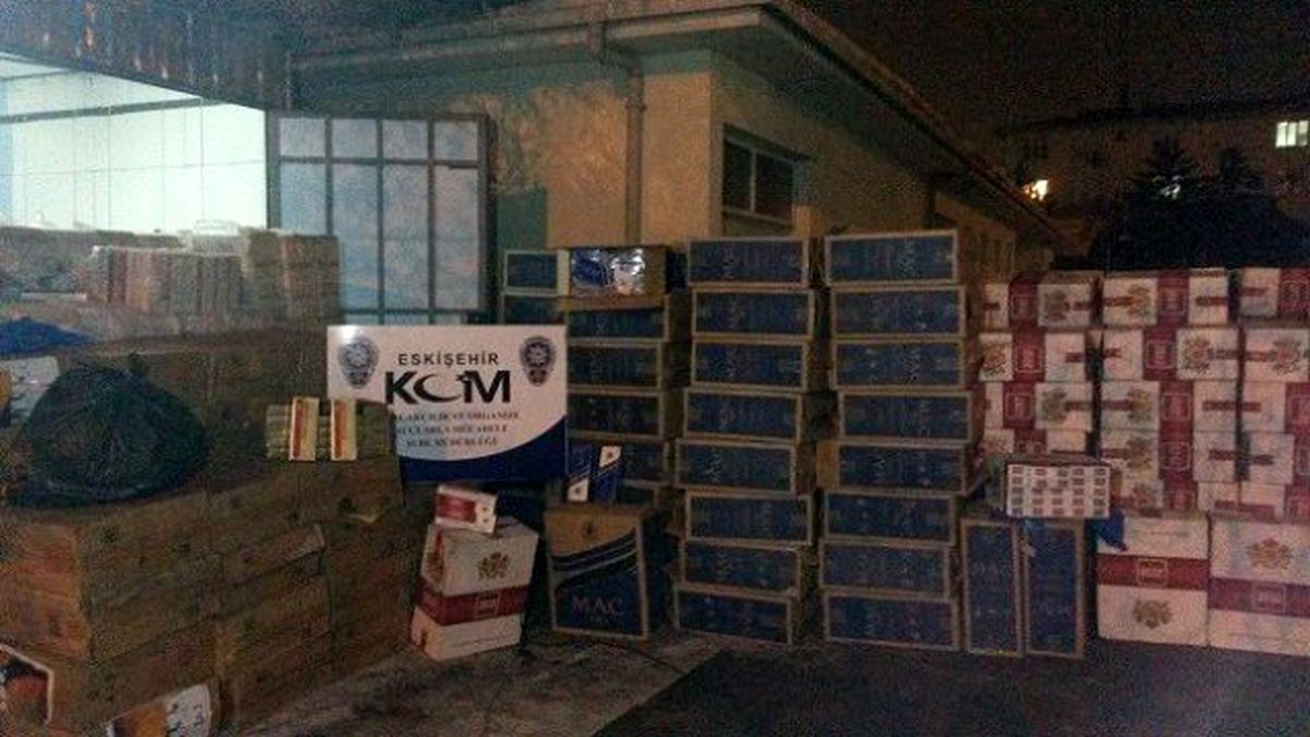 Eskişehir\'de Kaçak Sigara Operasyonu