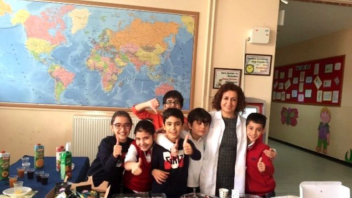 GKV İlkokulu Görme Engelliler İçin Kermes Düzenledi