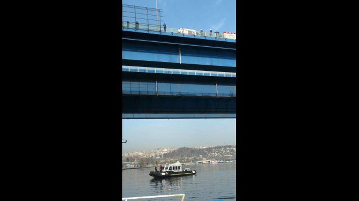 Haliç Köprüsü\'nde İntihar Girişimi