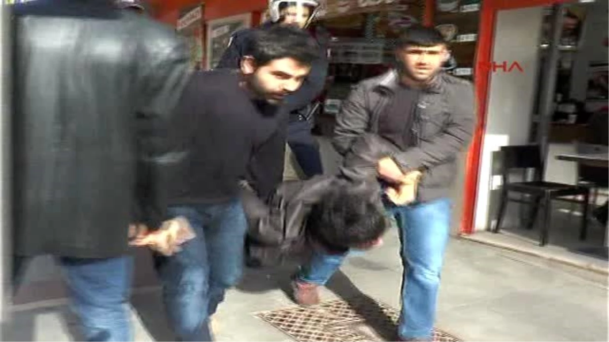 İzmit\'te Berkin Elvan Gözaltısı