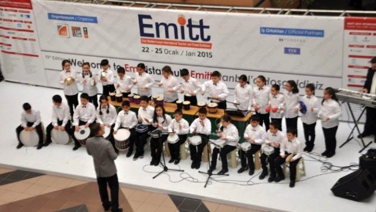 Kartepe Minik Eller Ritim Grubu, Emitt\'te Gösteri Yaptı