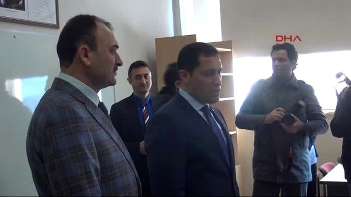 Kayseri - Ortaokul Öğrencilerine, Karne Hediyesi: İslam İlmihali ve Mp-3 Çalar