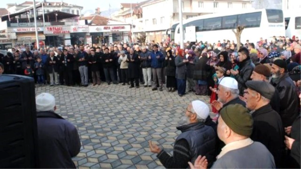 Kutsal Topraklara Dualarla Yolcu Edildiler