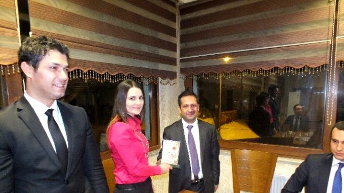 Malazgirt Adliyesi Hakimlerine Veda Yemeği