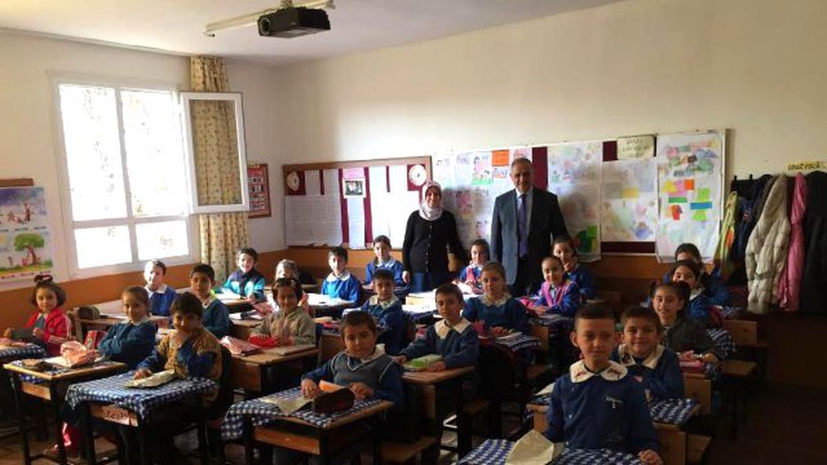 Ödemiş Belediyesi\'nden Karne Hediyesi