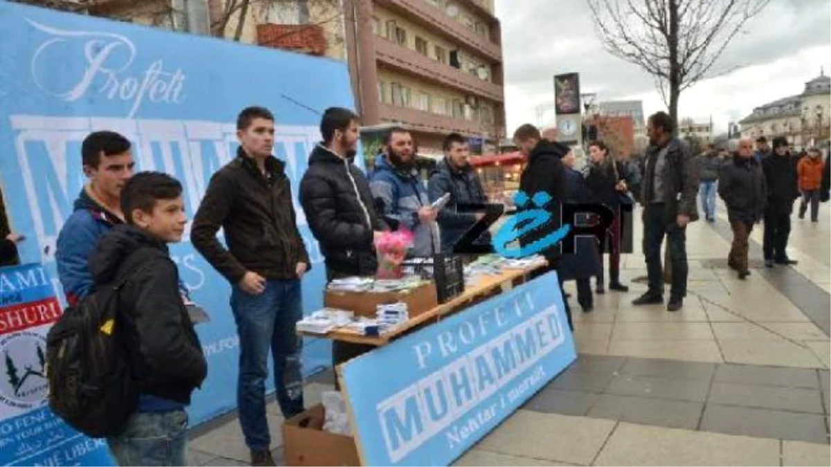 Priştine\'de Peygamberimiz Hz. Muhammed - İnsanlığın Öğretmeni Etkinliğine Yoğun İlgi