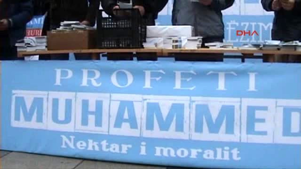 Priştine\'de Peygamberimiz Hz. Muhammed - İnsanlığın Öğretmeni Etkinliğine Yoğun İlgi