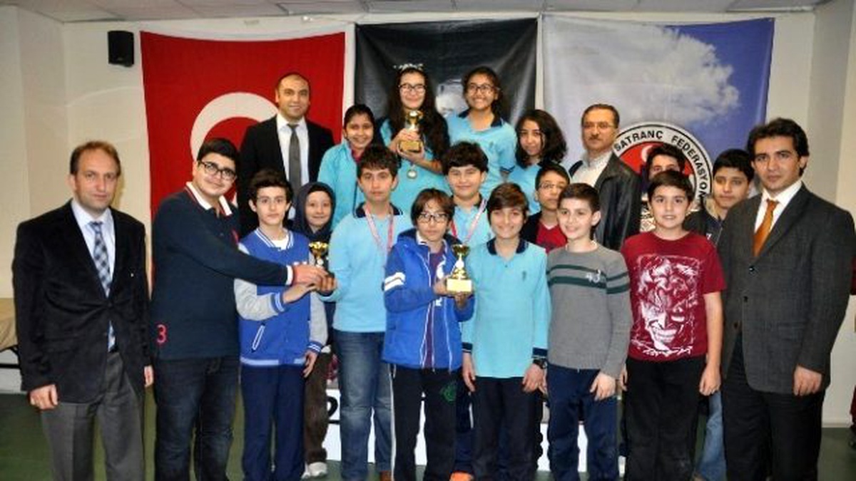 Satrançta İzmir\'i Yamanlar Temsil Edecek