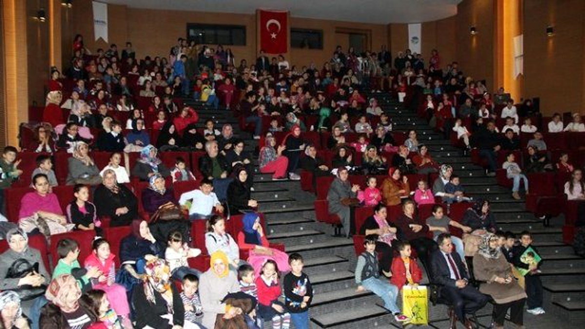 Sosyal Gelişim Merkezi\'nde İlk Dönem Eğitimleri Sona Erdi