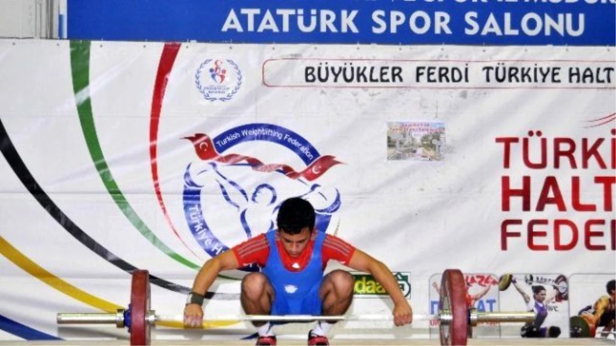 Türkiye Halter Şampiyonası Başladı