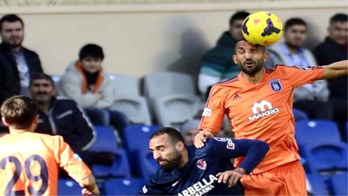 Başakşehir Evinde Puanı Zor Kurtardı: 2-2