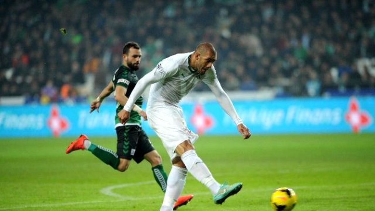 Bursasporlu Futbolcuların Galibiyet Sevinci