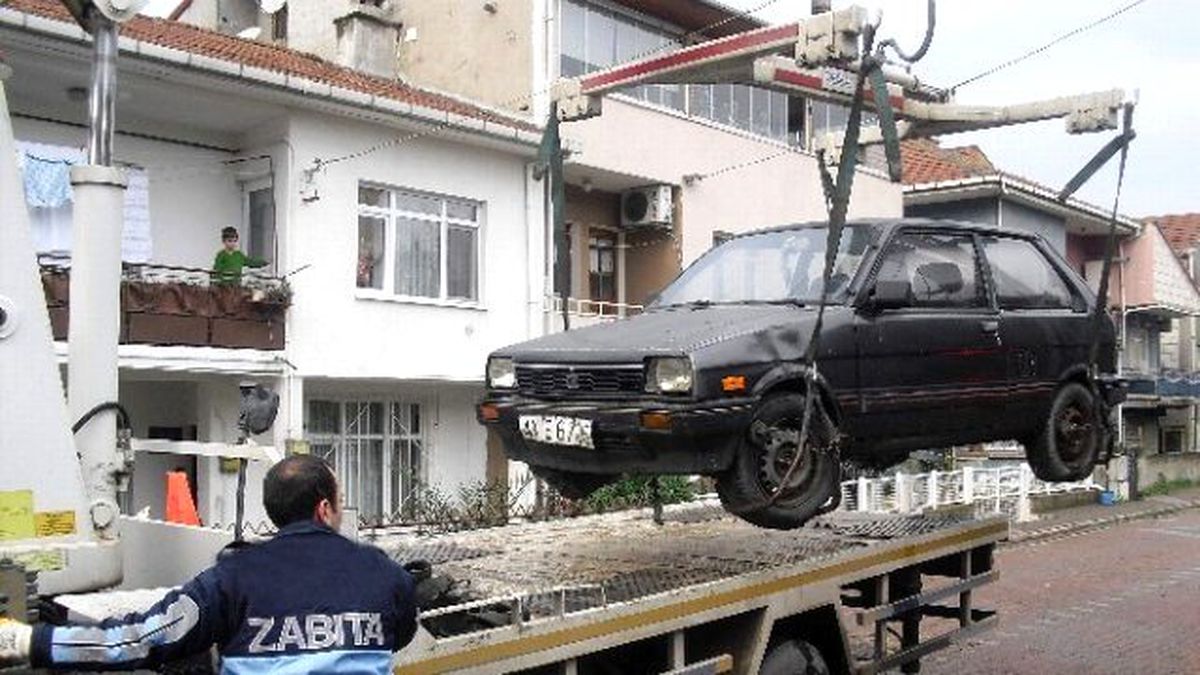 Hurda Araçları Kaldırın" Uyarısı