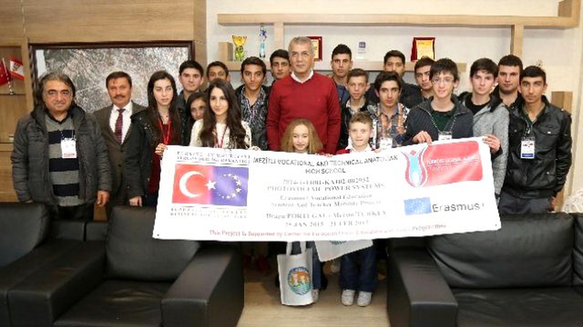 Mezitli Meslek Lisesi Öğrencileri Portekiz\'e Gidiyor