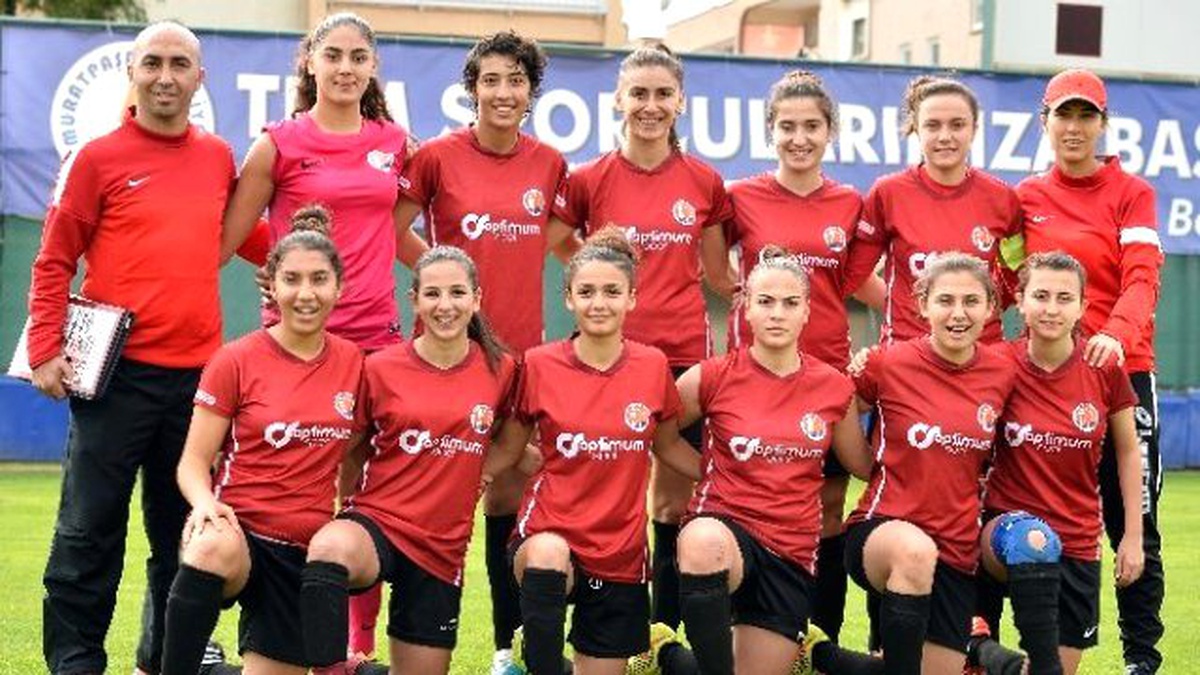 Muratpaşa\'lı Kadınlar Karşıyaka\'yı Konuk Ediyor