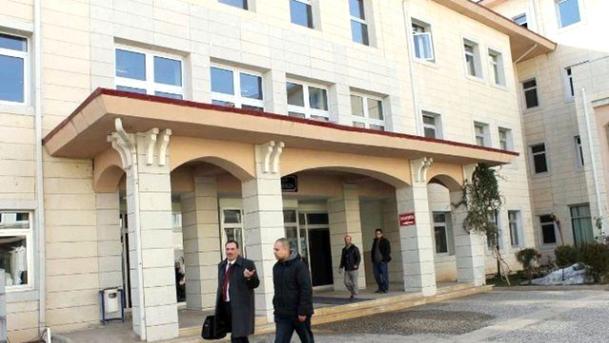 Siirt\'te Gözaltına Alınan 19 Çocuk Savcılıkça Serbest Bırakıldı