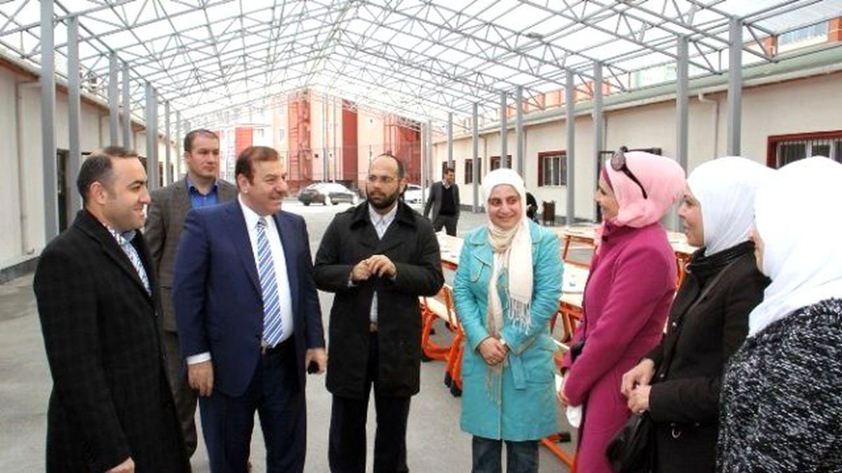 Suriyeli Öğretmenler Başkanı Öğle Yemeğinde Ağırladı