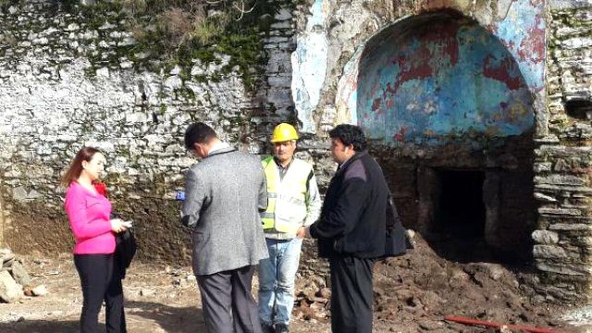 Tarihi Hamamdaki Restorasyon Çalışmasında 3 El Bombası Bulundu