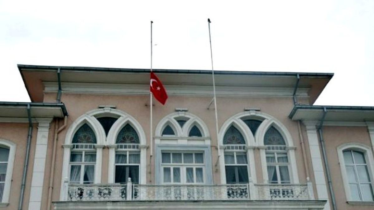 Tekirdağ\'da da Bayraklar Yarıya İndirildi