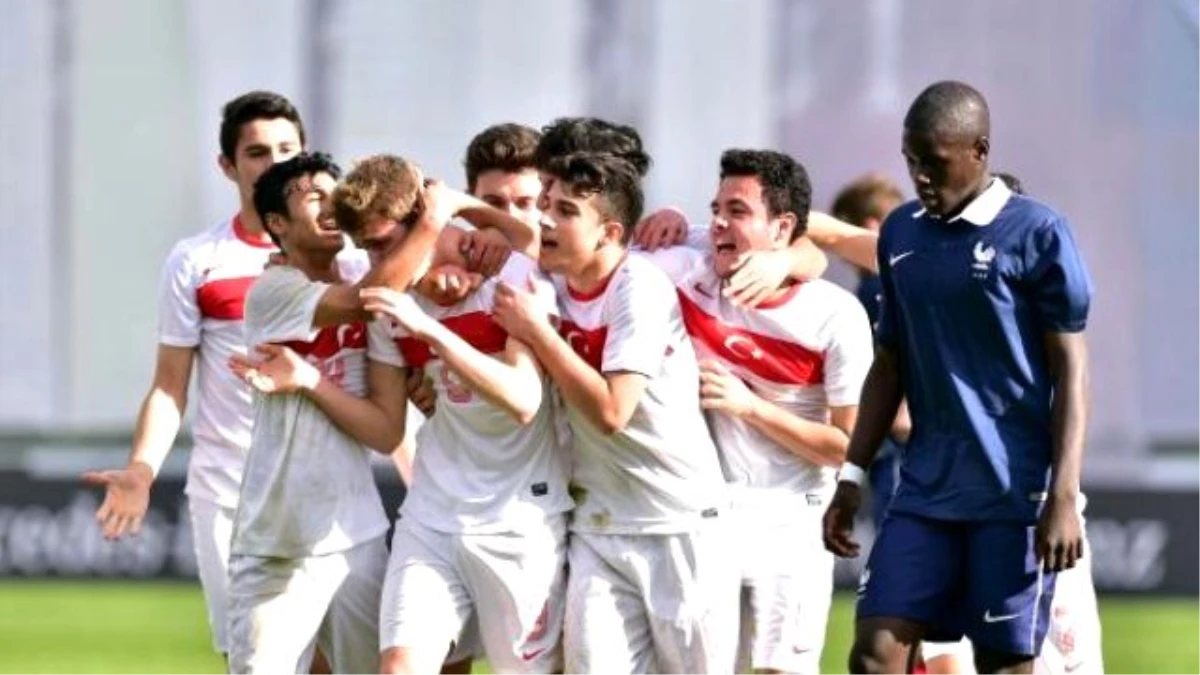 U16 Türkiye-Fransa: 4-2 (Türkiye Ege Kupası\'nda Şampiyon)