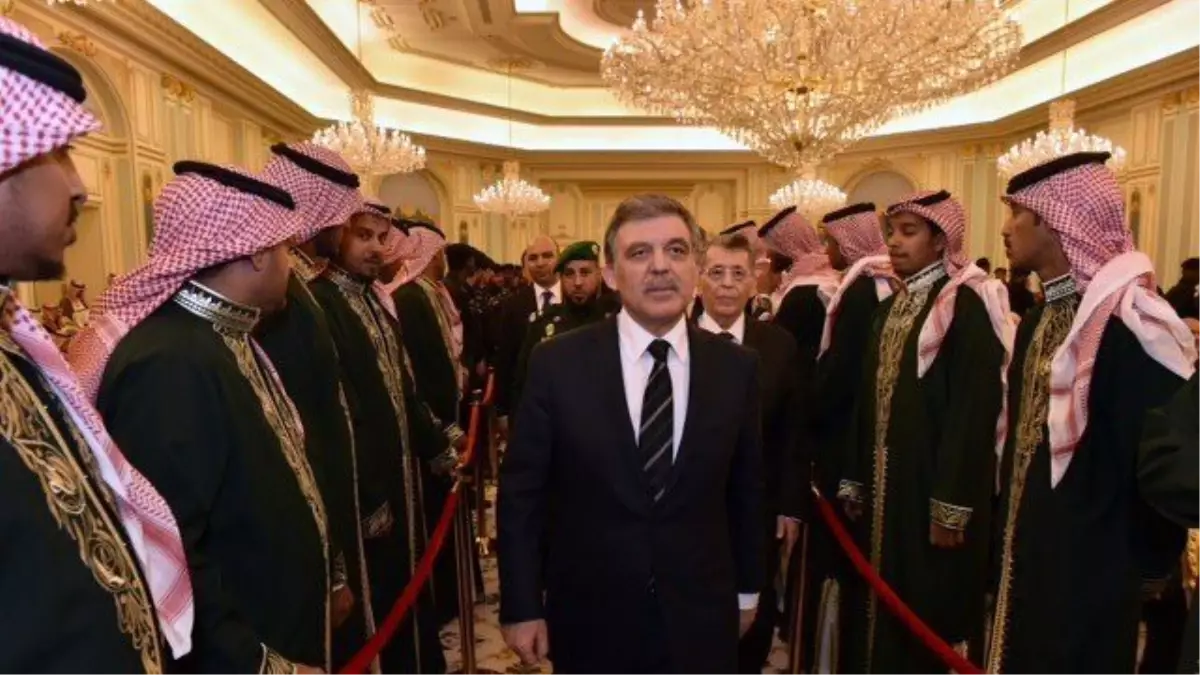 Abdullah Gül\'den Suudi Arabistan\'a Taziye Ziyareti