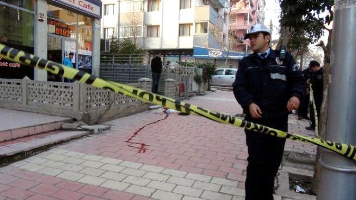 Elazığ\'da Silahlı Kavga: 1 Yaralı