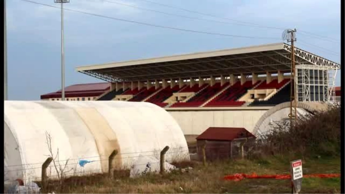 Gençlik ve Spor Bakanı Kılıç Spor Tesislerinin İnşaatlarını İnceledi