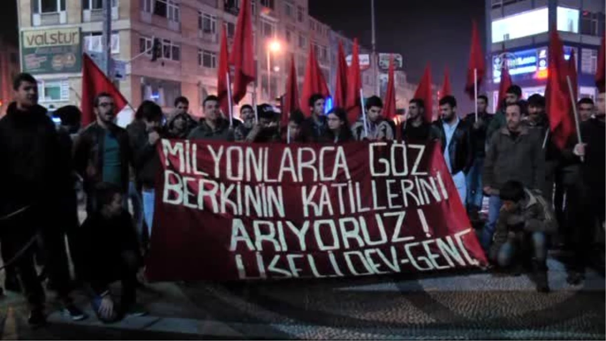 Kadıköy\'de "Berkin Elvan" Yürüyüşüne Polis Müdahalesi
