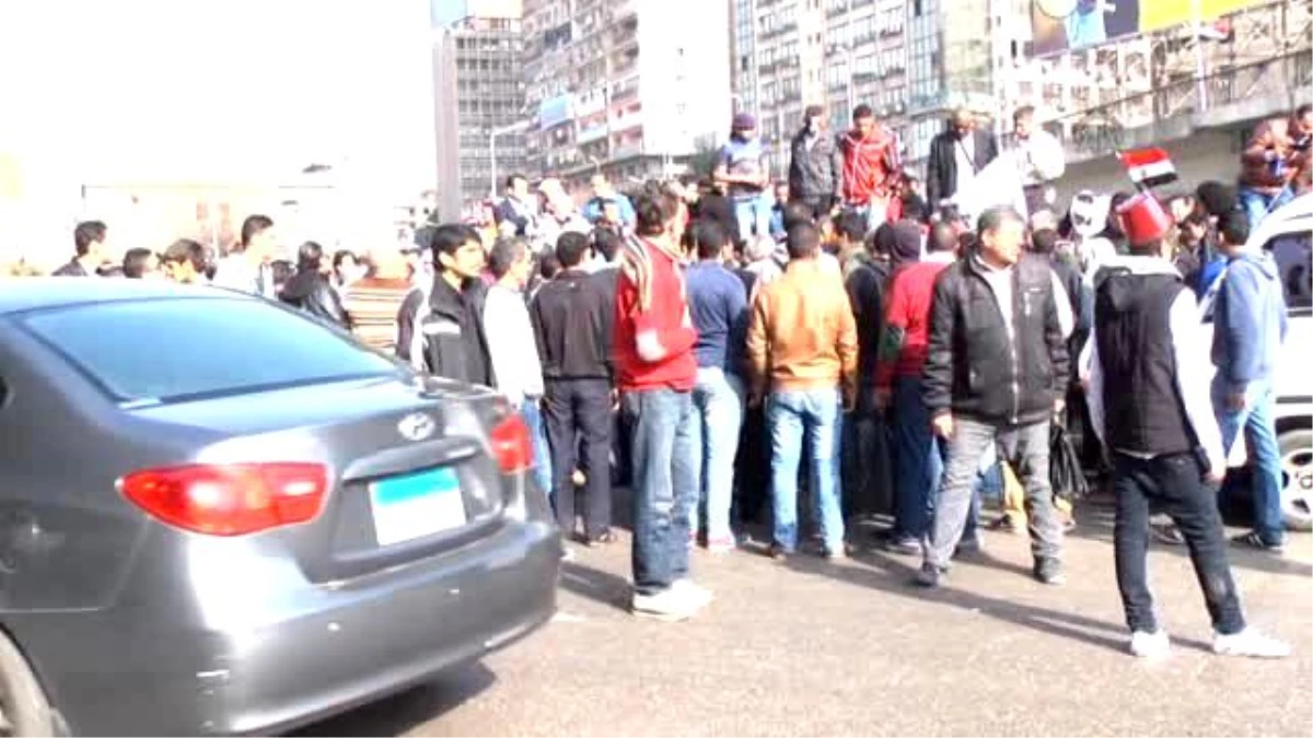 Kahire\'nin Tahrir Meydanın\'da Çatışmalar Yaşandı