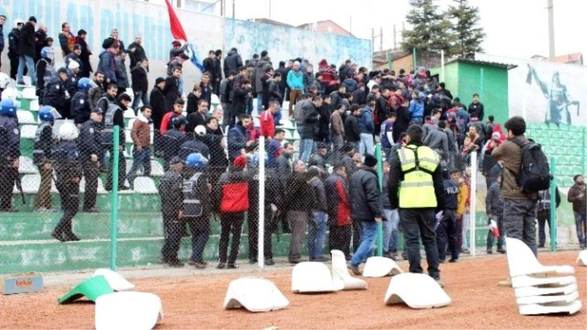 Kırşehirspor Kırıkkalespor Maçında Kavga