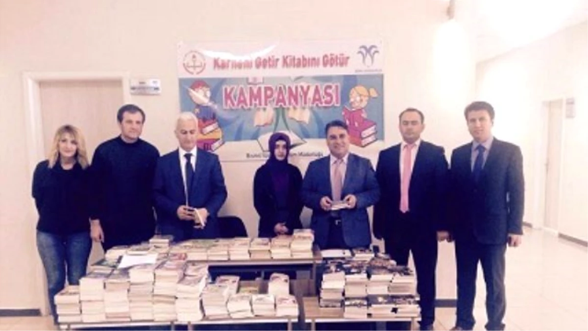 Diyarbakır\'da "Karneni Getir, Kitabını Götür" Kampanyası