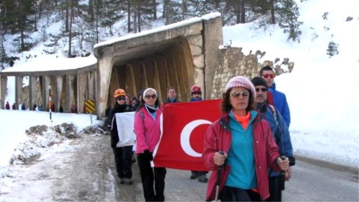 Zigana Dağı\'nda Çığ Kurbanı Dağcılar Anıldı