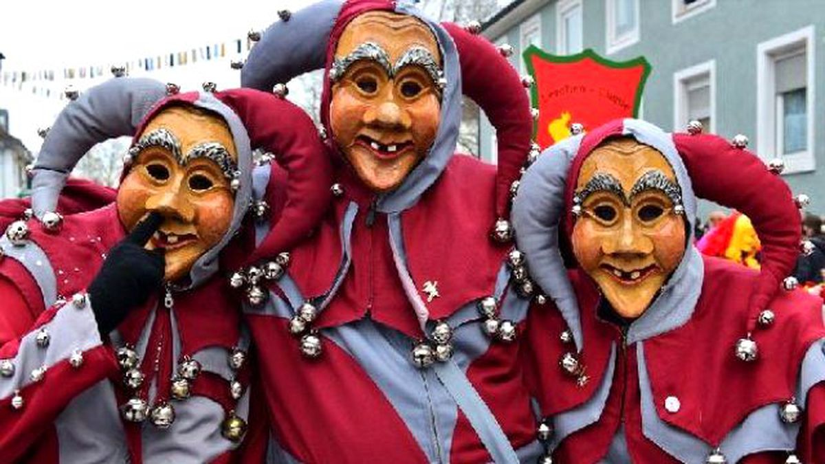 Almanya\'da Karnaval Rüzgârı Esiyor
