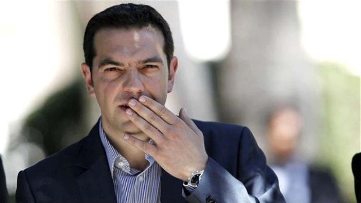 Ateist Başbakan Aleksis Tsipras\'ın Nasıl Yemin Edeceği Merak Ediliyor