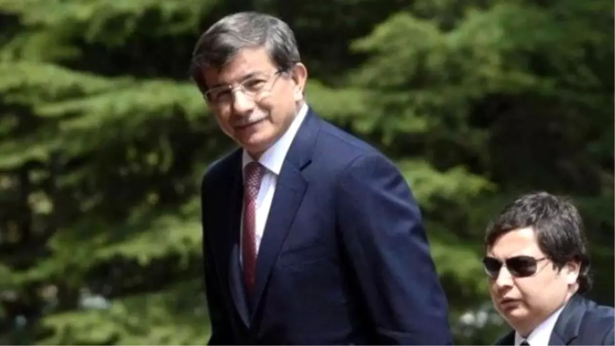 Başbakan Davutoğlu, Ankara\'ya Geldi