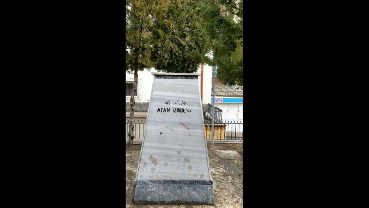 Başkent\'teki Bir Okulun Bahçesinden Atatürk Büstünü Çaldılar