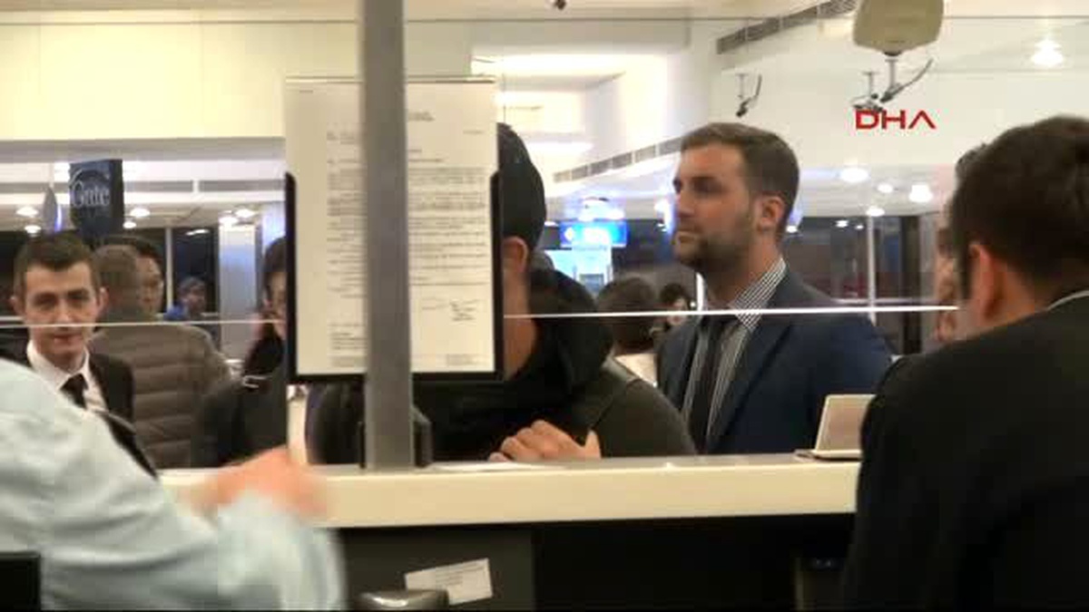 Beşiktaş\'ın Yeni Transferi Tolgay Arslan İstanbul\'a Geldi