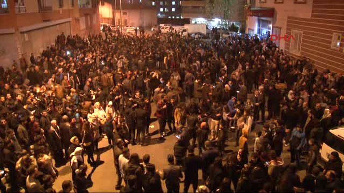 Diyarbakır\'da Kobani Kutlaması