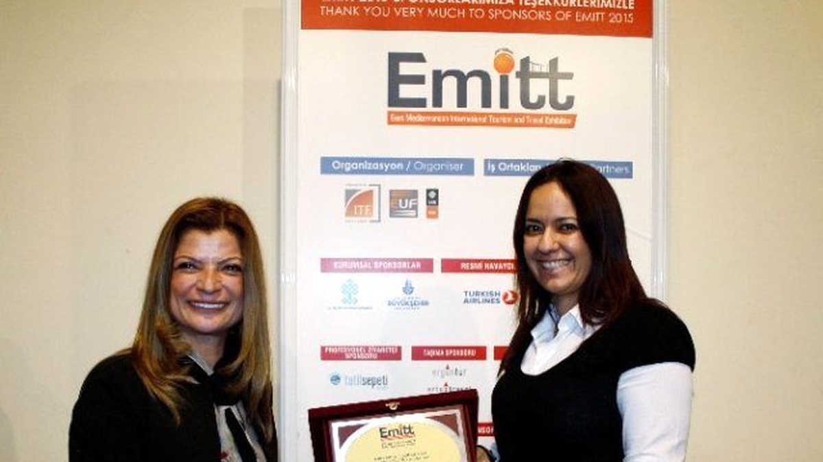 Emıtt\'te En Etkin Tanıtım Ödülünü İzmir Aldı