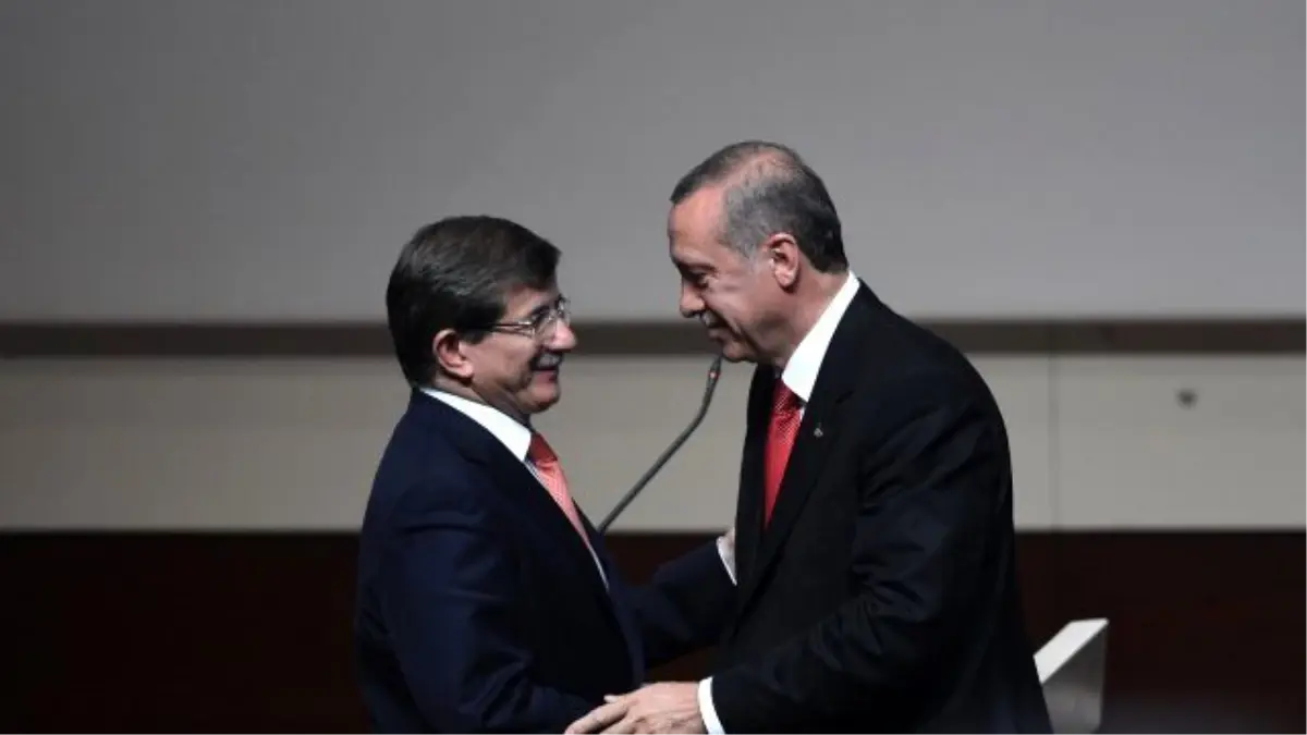 Erdoğan- Davutoğlu Kavgası Bekleyenlere Kötü Haber