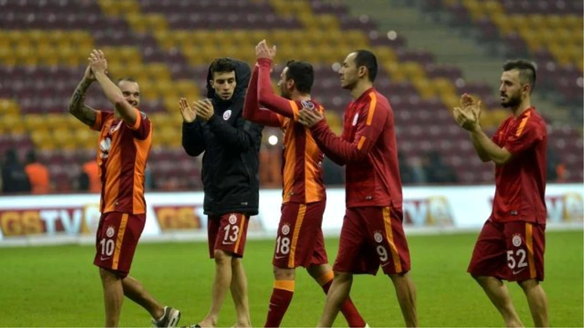 Galatasaray\'dan Rekor Geldi