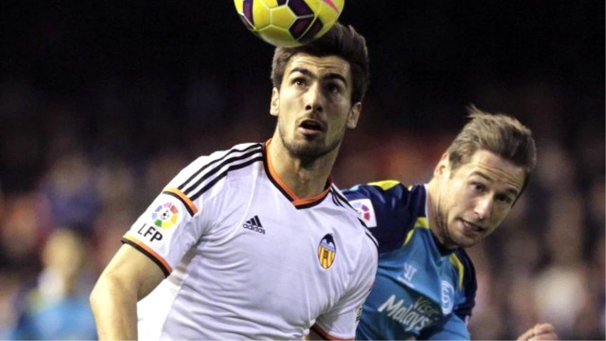 İspanya La Liga: Valencia 3-1 Sevilla