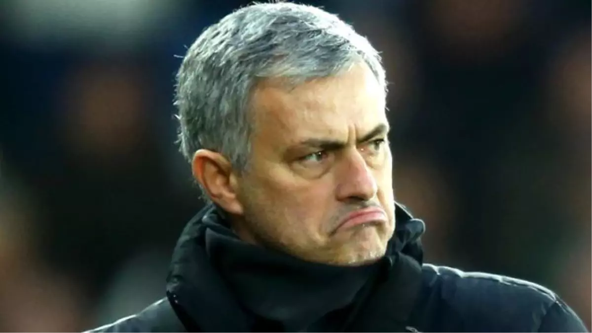 Mourinho\'dan Oyuncularına Sessiz Tepki